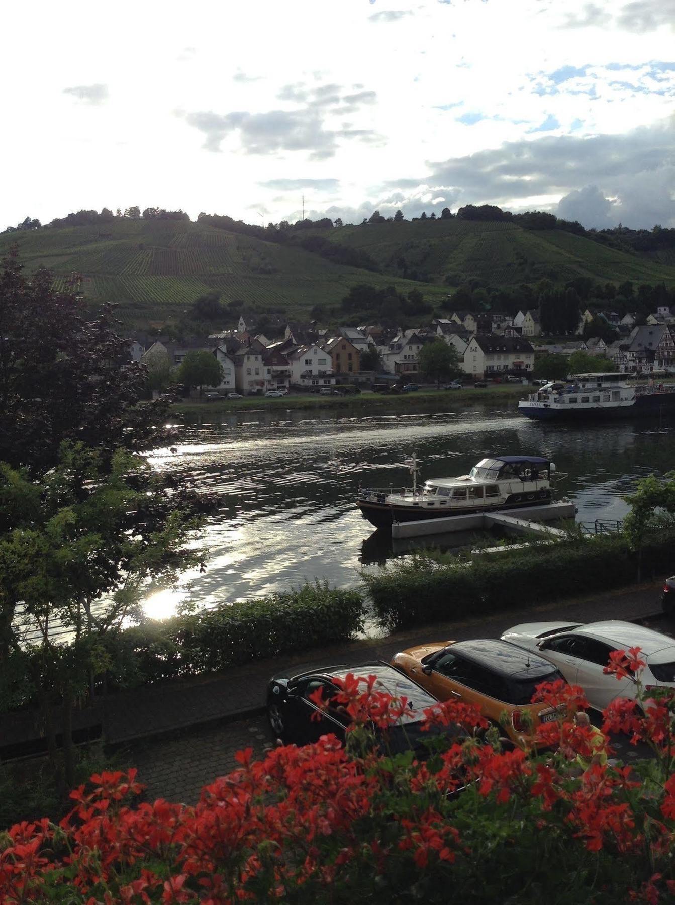 Appartamento Mosel Panorama Zell an der Mosel Esterno foto